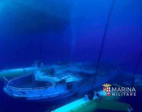RIPORTATO A GALLA IL BARCONE DELL'ECATOMBE. E LA NOSTRA COSCIENZA EUROPEA?
