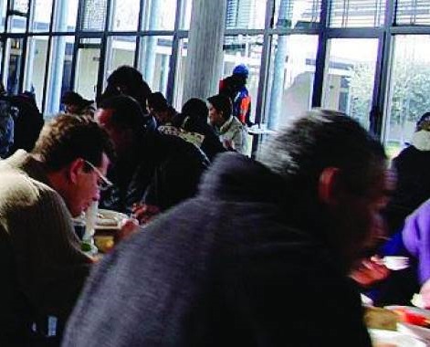 Servizio alla Mensa Caritas di Reggio Emilia